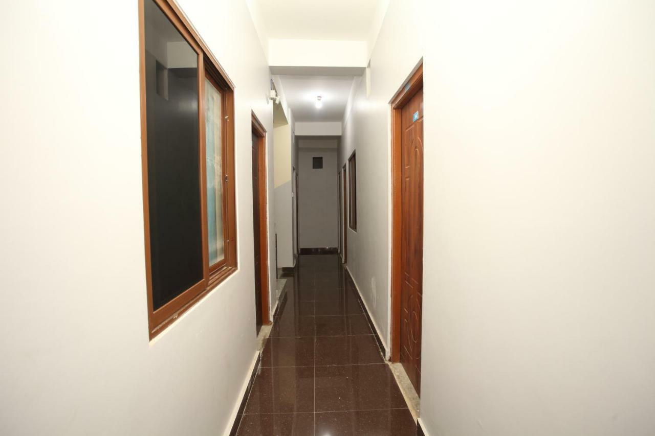 Spot On 503 Lisno Restaurant And Lodge Lumbini Exterior foto